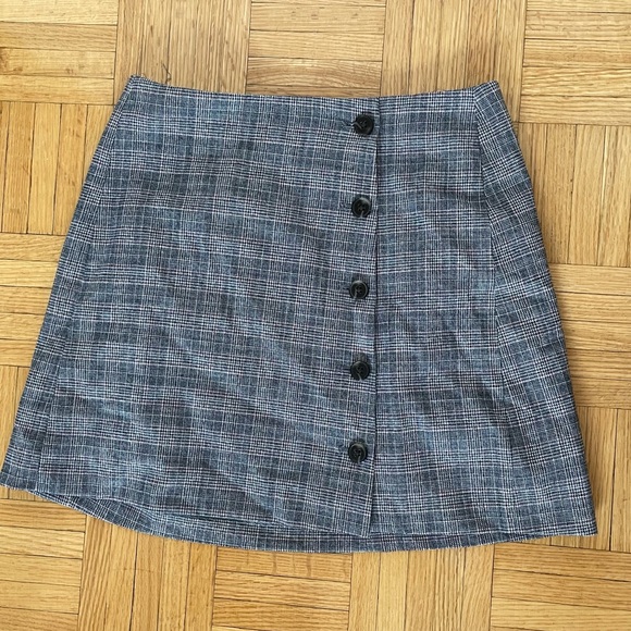Sunday Best ARITZIA Skirt - Picture 2 of 4
